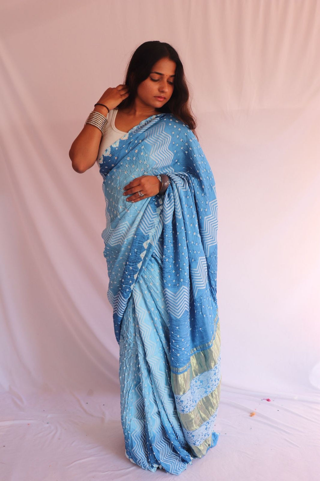 Bandhani with Lucknowi work